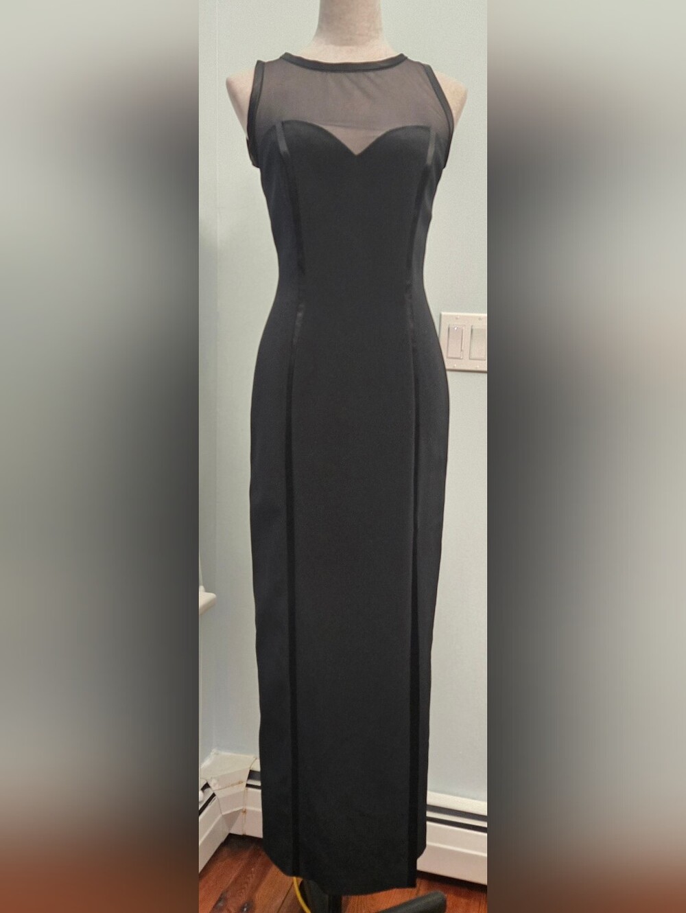 Black Tie by Oleg Cassini Elegant Black Sheer Yoke 56" long Evening Dress sz 8
